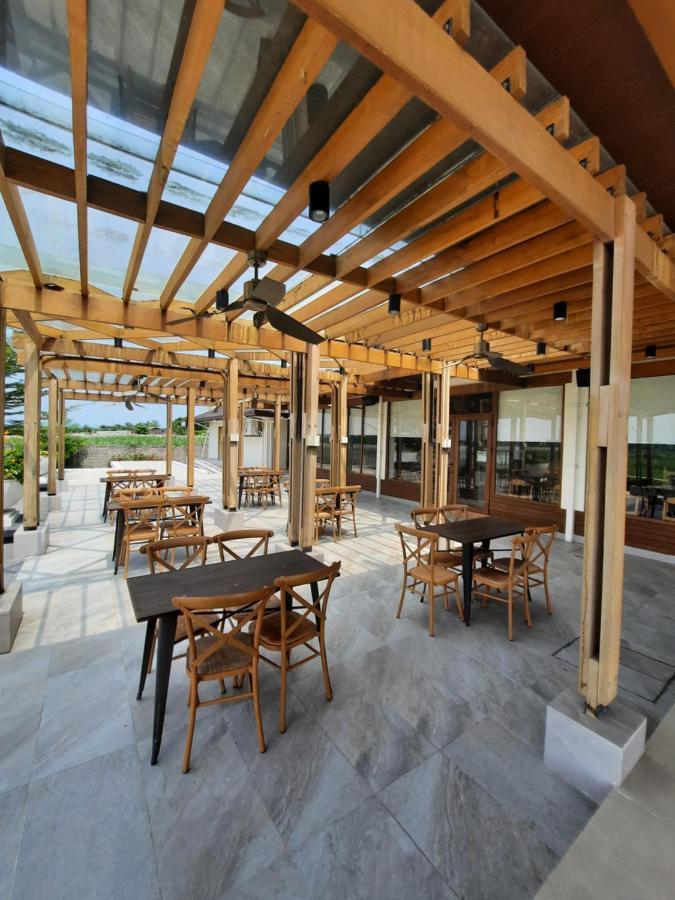 Estancia De Lorenzo Tarlac Экстерьер фото