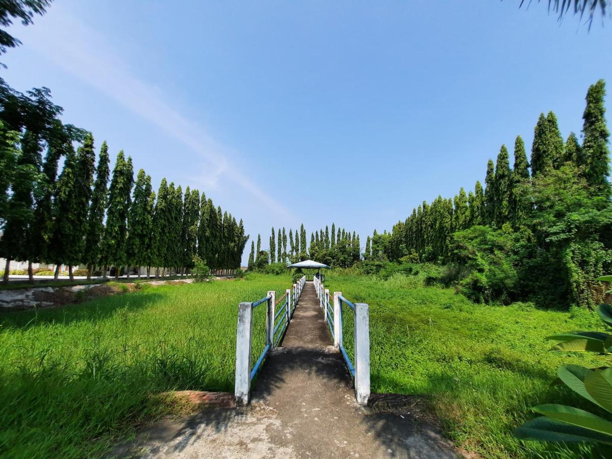 Estancia De Lorenzo Tarlac Экстерьер фото