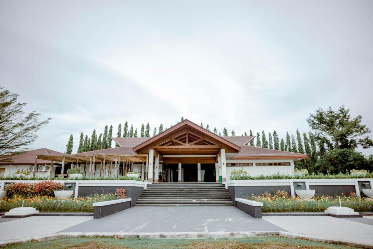 Estancia De Lorenzo Tarlac Экстерьер фото